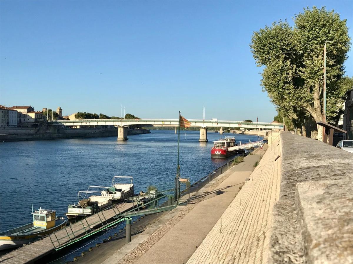 Hotel Porte De Camargue - Les Quais D'Arles Kültér fotó